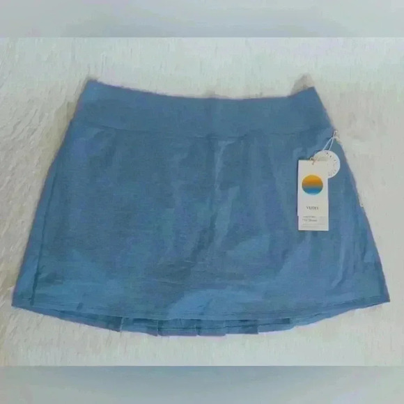 Vuori Halo Performance Skirt - Picture 2 of 7